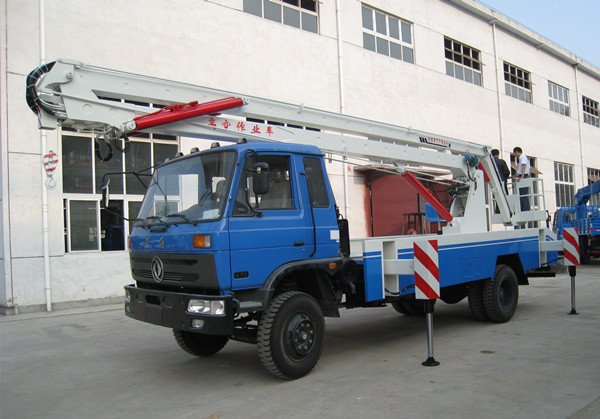 东风153高空作业车