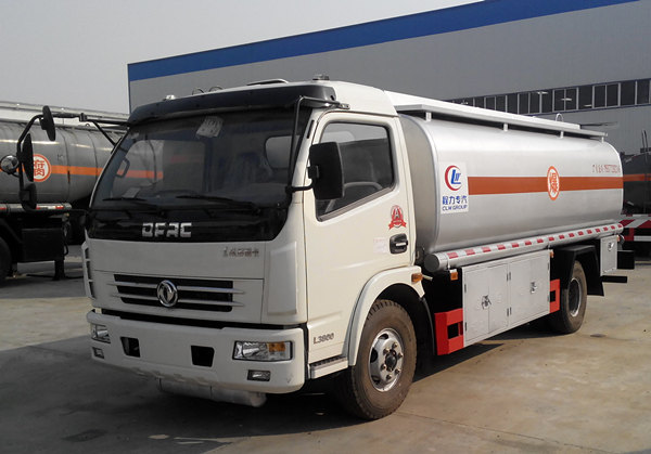 （12方）东风多利卡加油车
